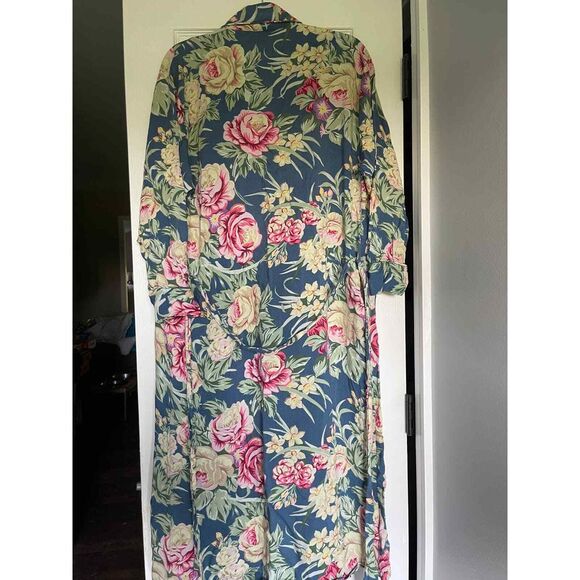 Victoria's Secret Full-Length Bathrobe Size: Petite Small - Picture 2 of 4